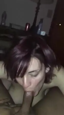 Сисястая берет в рот